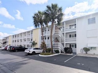 5949 Easy St #I36, Bradenton, FL 34207