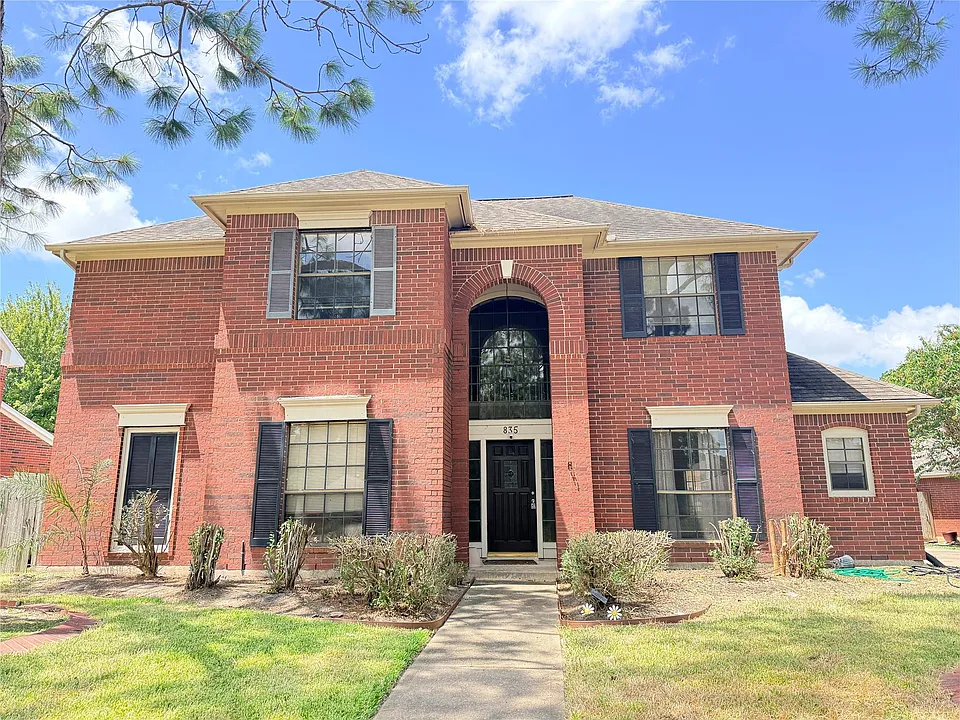 835 Prairie Brook Ct