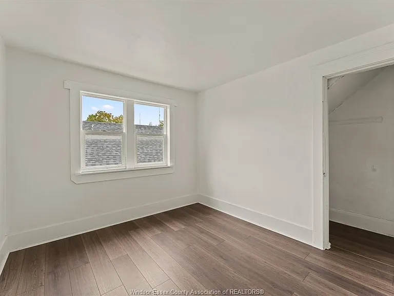 1533 Alexis Rd — Photo 22