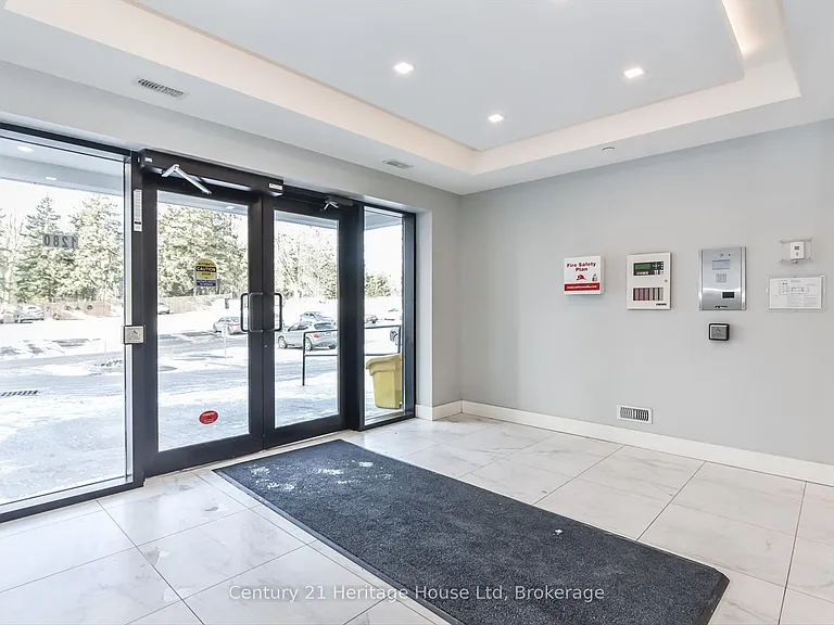 1280 Gordon St #305 — Photo 8