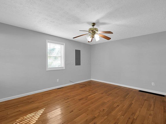 4th image of 1091 Vernon Dr
