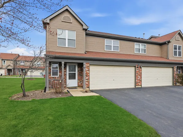 760 E Whispering Oaks Dr, Palatine, IL 60074