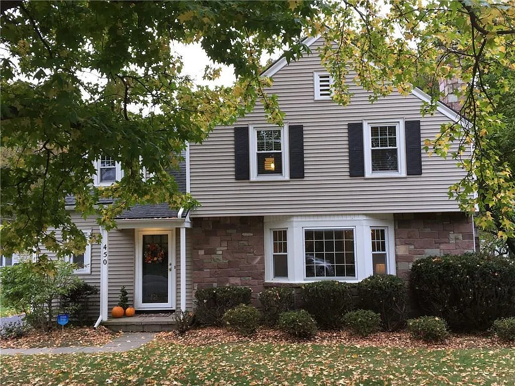 450 Pine Grove Ave photo 1