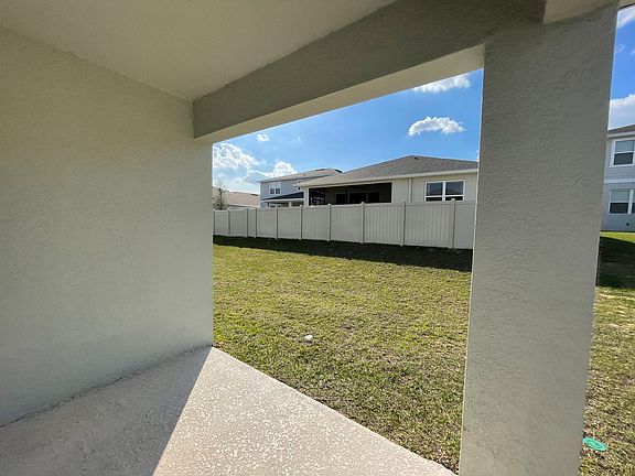 4th image of 1548 Aspen Ave
