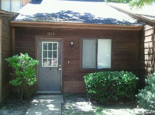 1828 Falconcrest Dr, Tallahassee, FL 32303