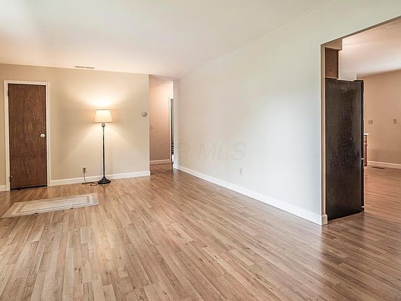 3rd image of 230 Empire Dr
