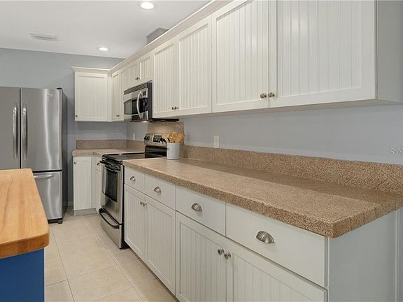 5th image of 22 Sweetgum Ct S