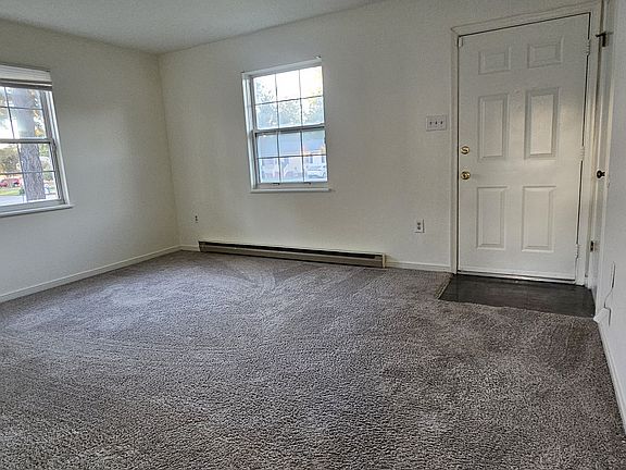 5th image of 4702 Craddock Ave