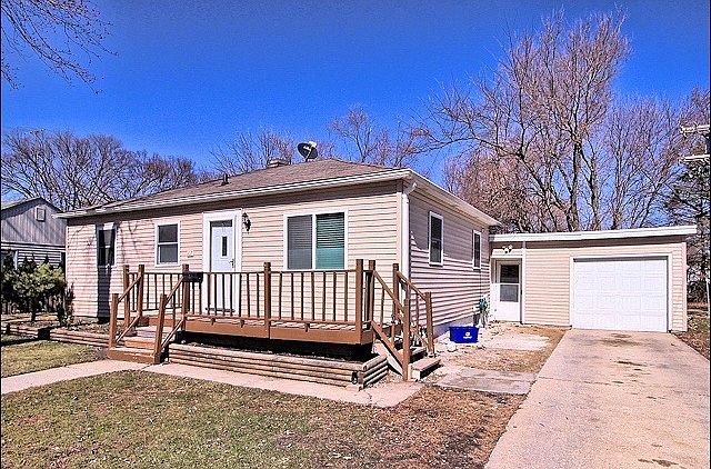 1st image of 107 Westgate Dr