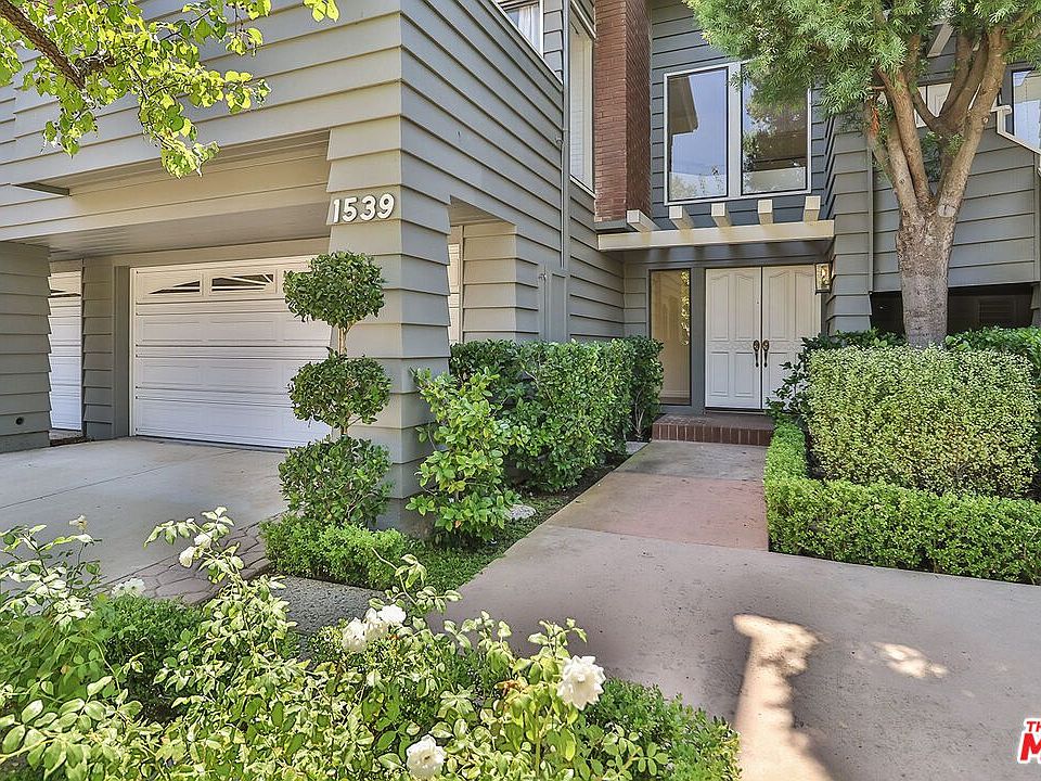 1st image of 1539 N View Dr