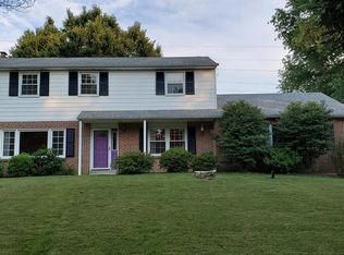 6 Sycamore Dr, Malvern, PA 19355