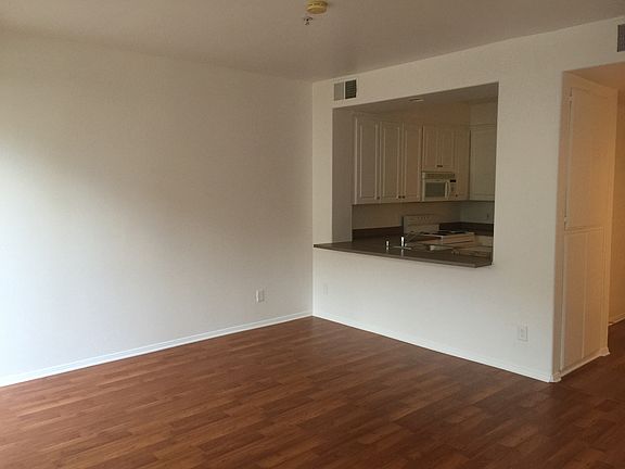 2nd image of 11670 San Vicente Blvd APT 111