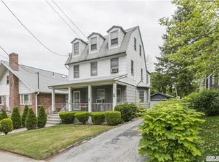 1311 154th St, Whitestone, NY 11357