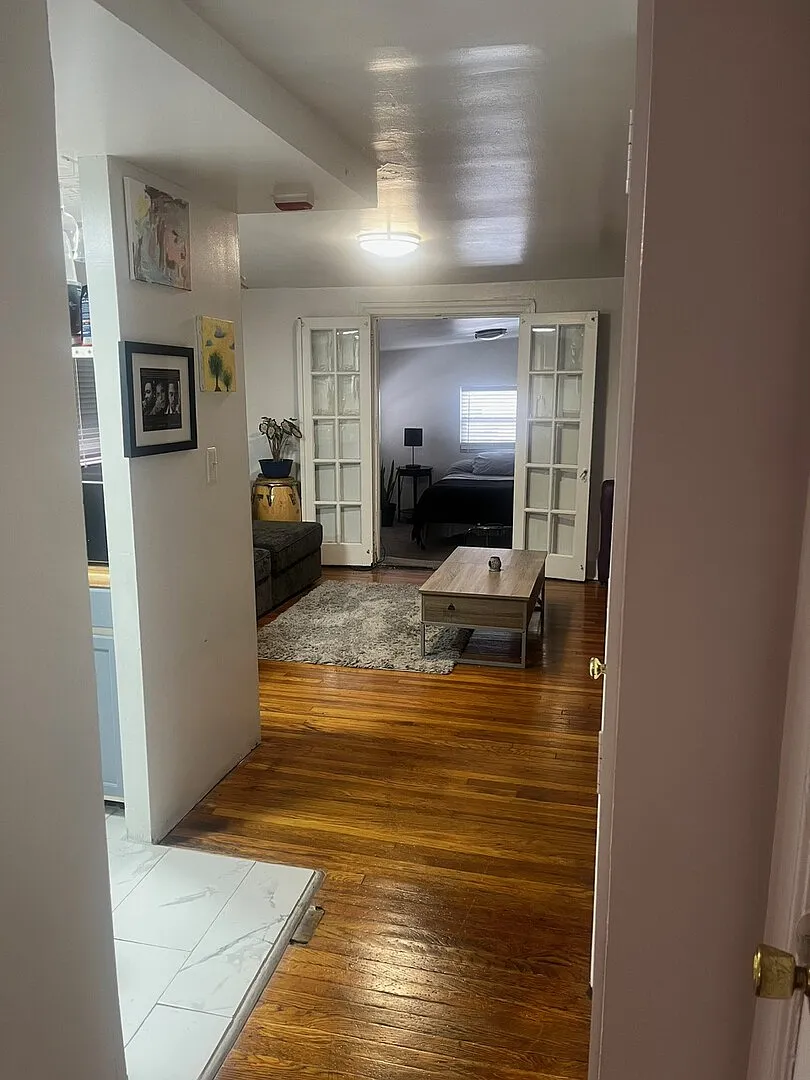 Heart of Center City: Furnished 1BR Steps from Rittenhouse Square — Photo 3