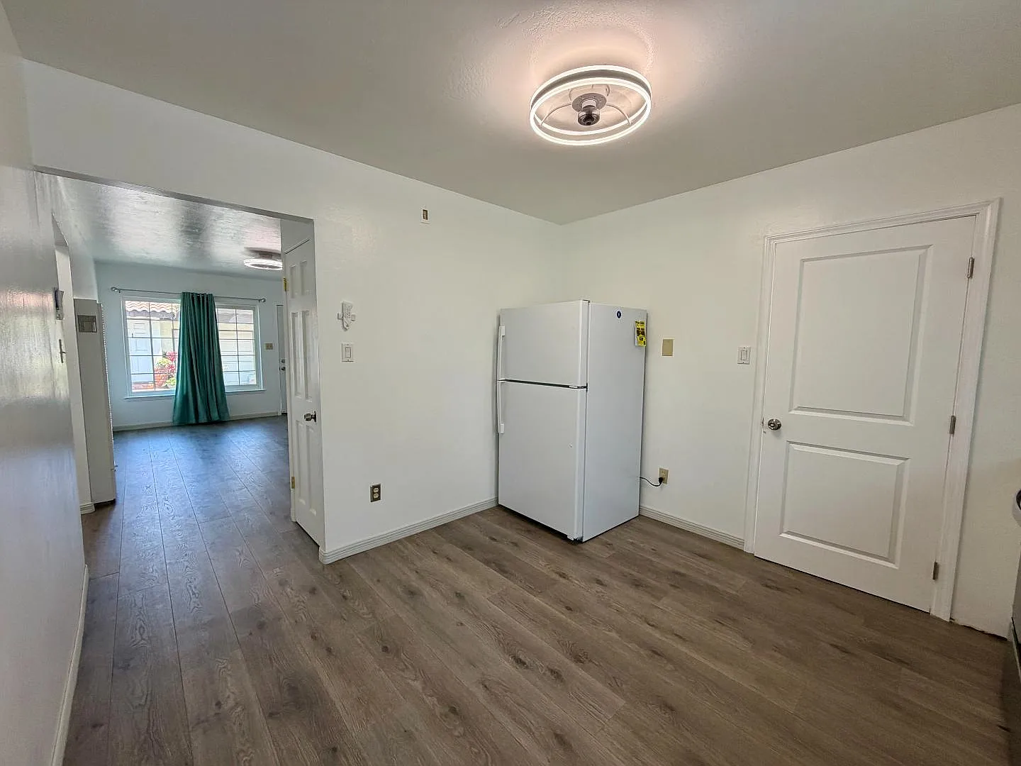 865 N Rengstorff Ave - 1 — Photo 3