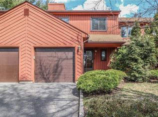 3 Daisy Ct #3, Edison, NJ 08820