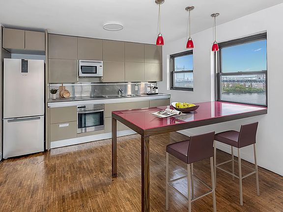 5th image of 25-40 Shore Blvd #17A