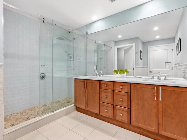 2255 Adam Clayton Powell Boulevard image 5 of 8