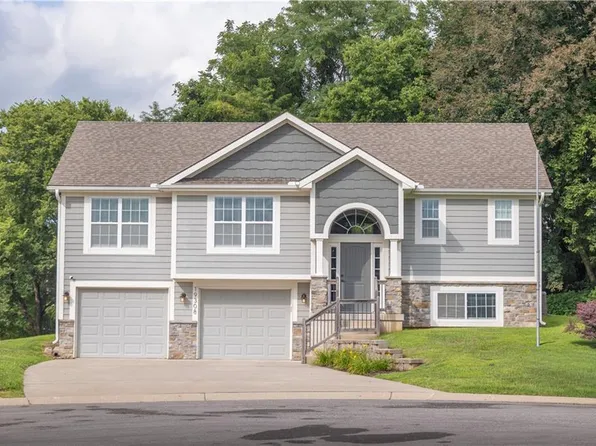 19308 E Lynchburg Pl N, Independence, MO 64058