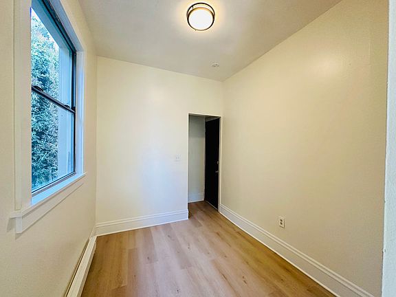 3rd image of 1815 San Antonio Ave APT D