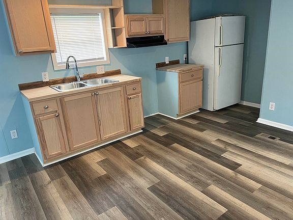 4th image of 4101 John Henry Ln.