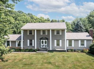 7075 Valley View Rd, Hudson, OH 44236