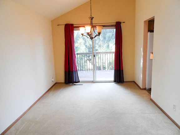 5th image of 11529 SE 321st Pl