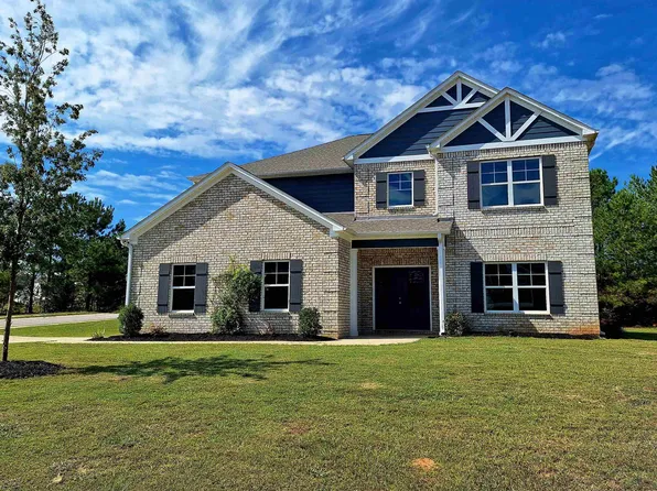 1361 N Wynlake Dr, Alabaster, AL 35007