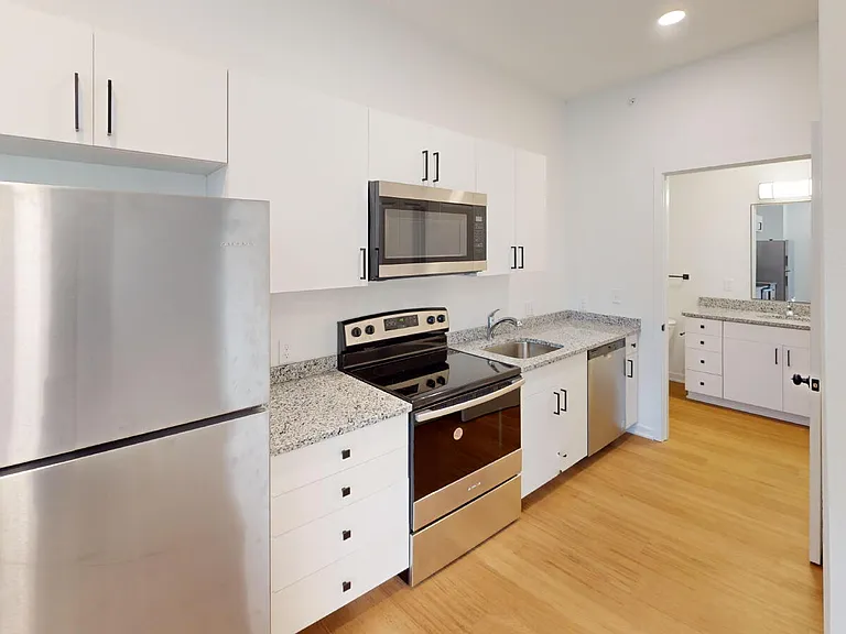 121 N Federal Ave #H — Photo 5