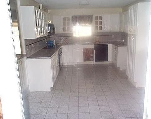 3rd image of 8286 F M RD 2790