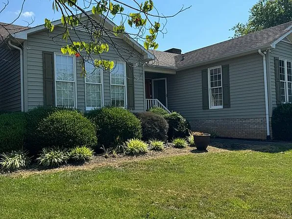 3020 Ashton Ct, Yadkinville, NC 27055