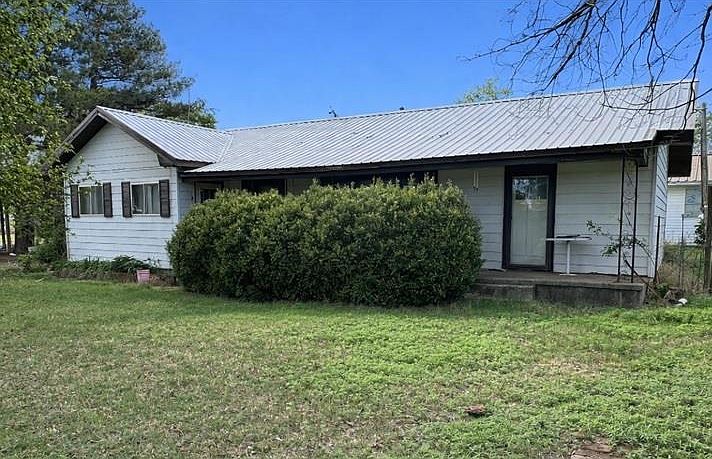 1st image of 18492 E 1270th Rd