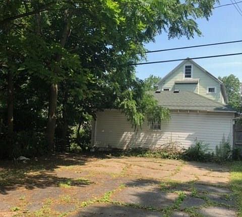 5th image of 123 Merrimac St