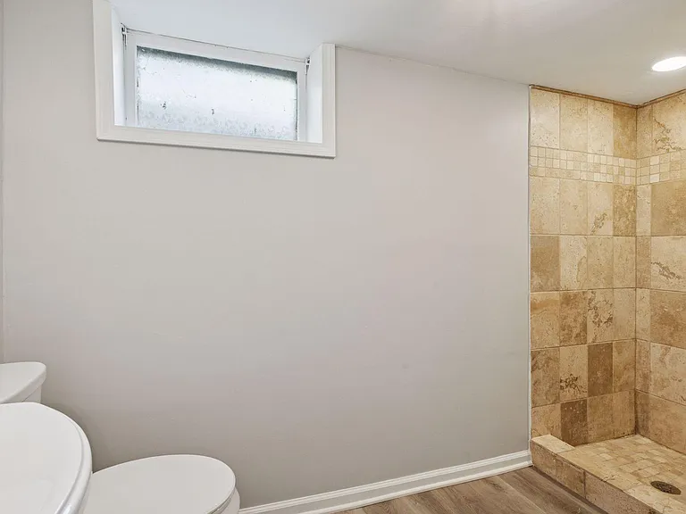 6416 Wilryan Ave — Photo 26