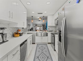 230 SW 97th Ter #230, Pembroke Pines, FL 33025