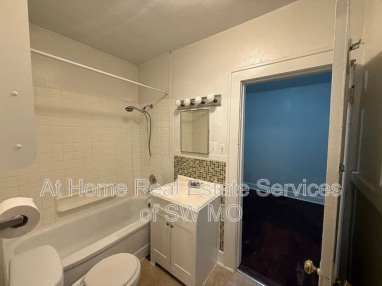 1169 S Kimbrough Ave — Photo 6
