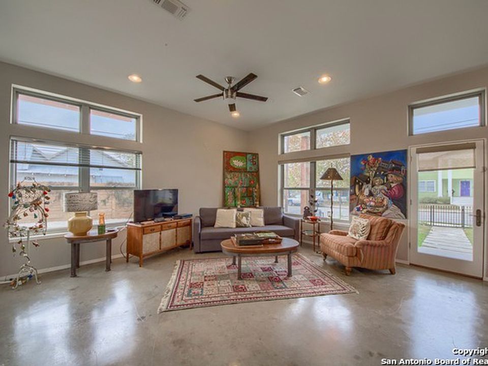 1st image of 422 Hays St #1
