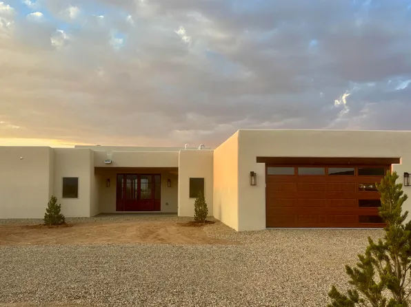 17 Camino Campana, Taos, NM 87571