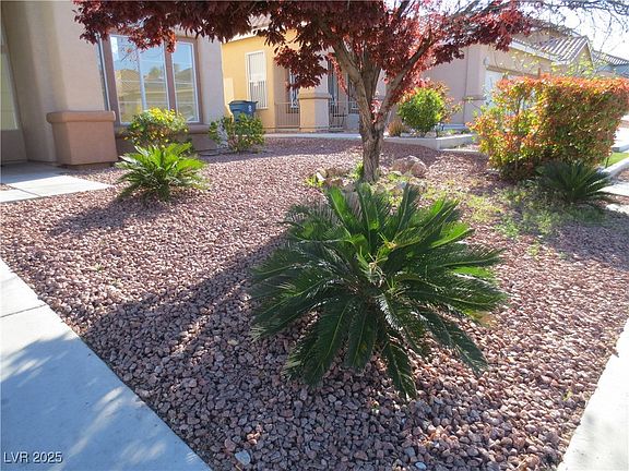 5th image of 9123 Imperial Castle Ct