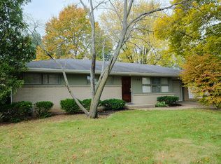 1208 Comanche Dr, Rockford, IL 61107