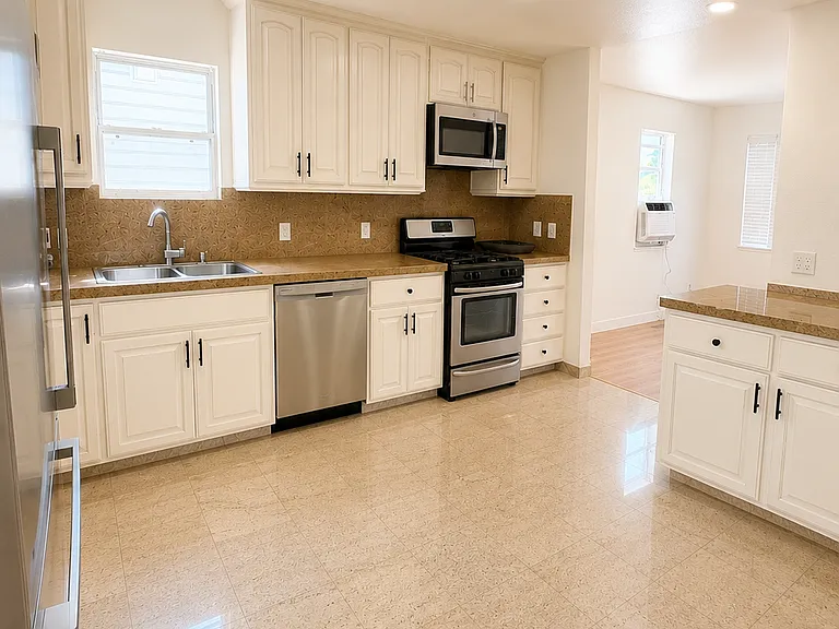 66 Fox Ave #1 — Photo 2
