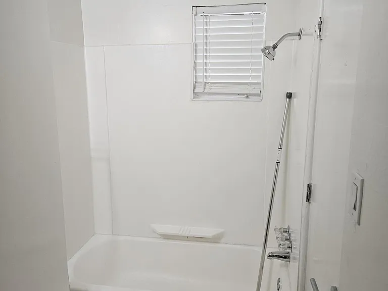 802 W Turney Ave #6A — Photo 9