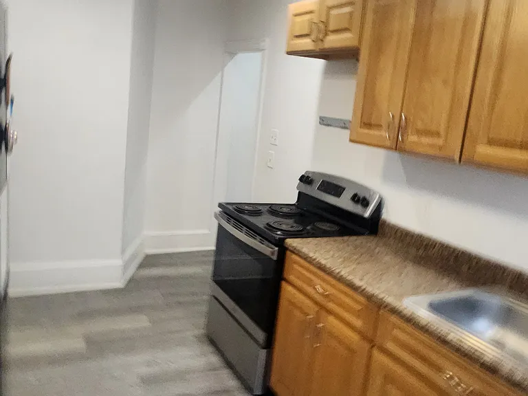 445 Hansberry St #2 — Photo 11