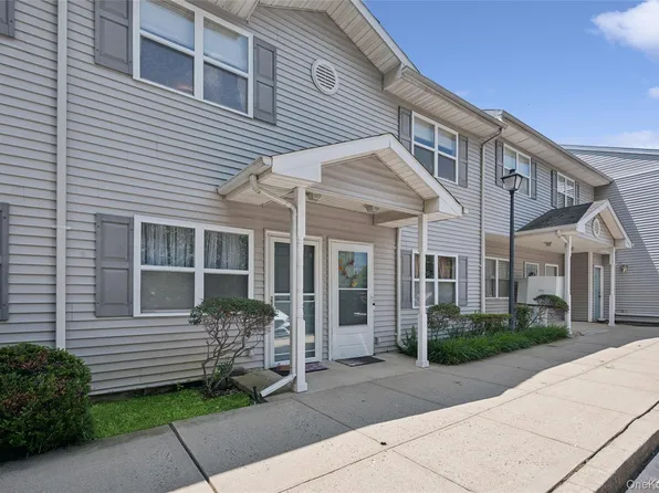 2295 Milburn Avenue #11, Baldwin, NY 11510