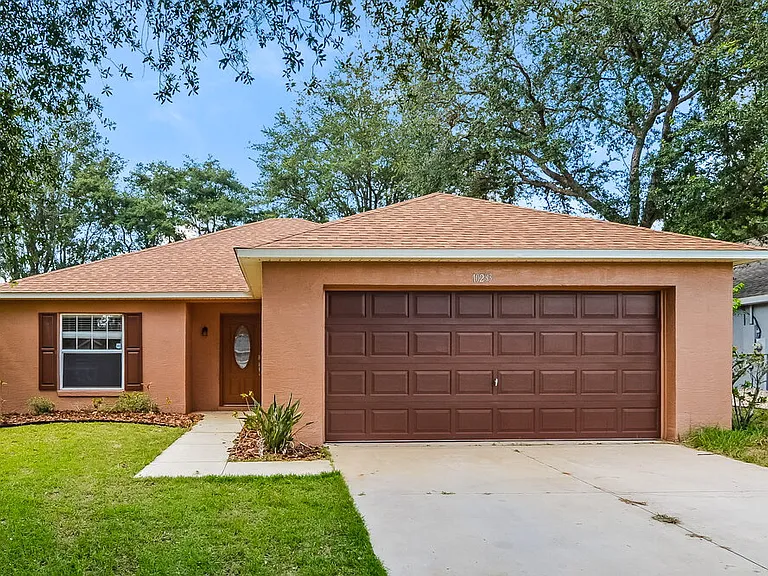 10233 Patrick Dr — Photo 1