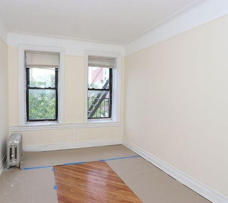 2nd image of 2020 E 17th St #4