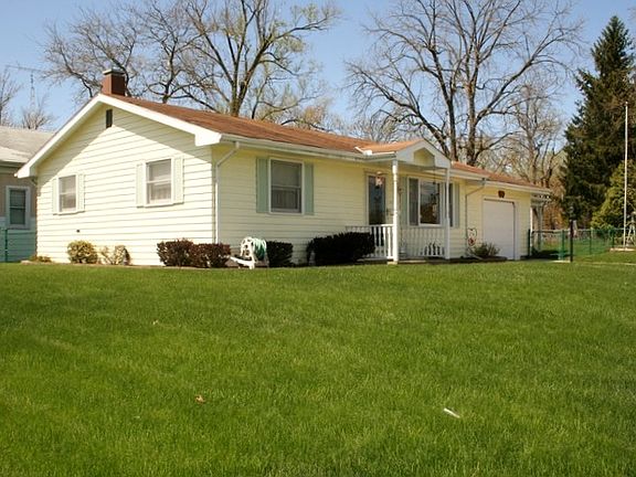 2nd image of 605 Willow St