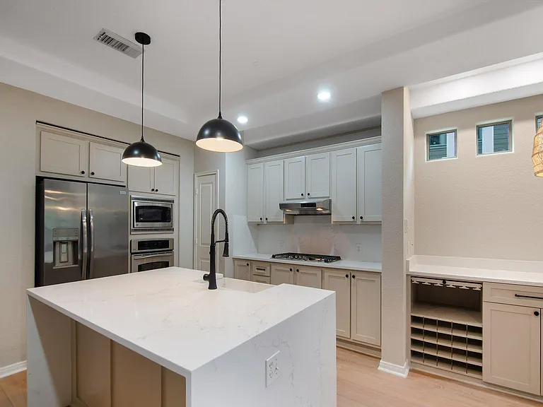 54 Douvaine Ct — Photo 3