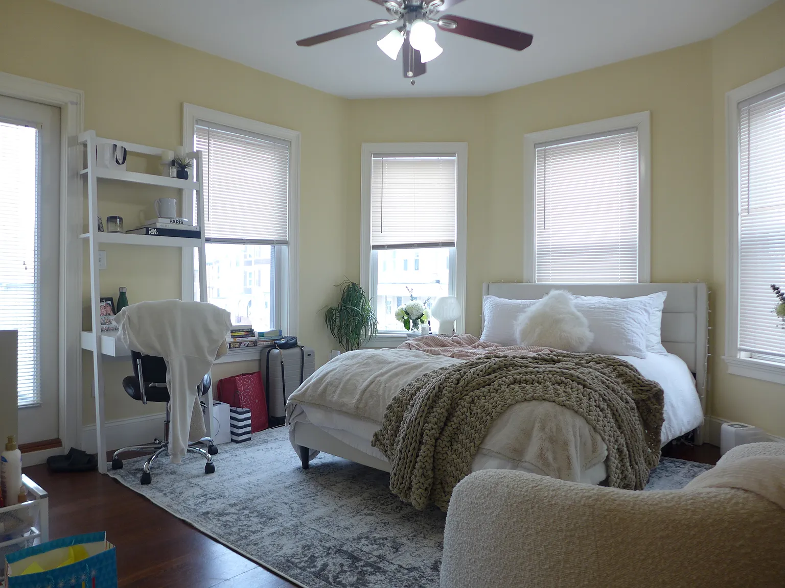 4 bed, $5,495 — Photo 4
