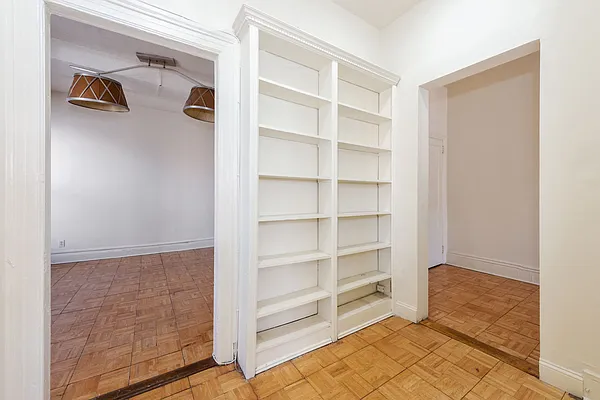 Rented by Century 21 American Homes | media 26